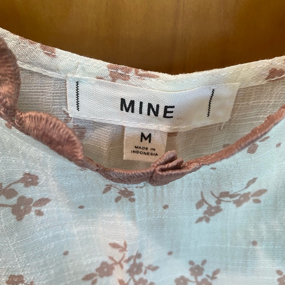 MINE (Buckle) Floral Boho Crochet Trim Tank Top Cami NWOT - Picture 5 of 6